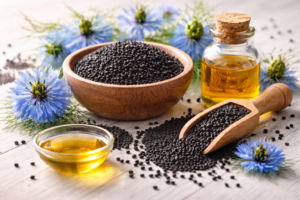 Olej z czarnuszki i nasiona czarnuszki siewnej – naturalne źródło tymochinonu, wsparcie odporności i zdrowia jelit